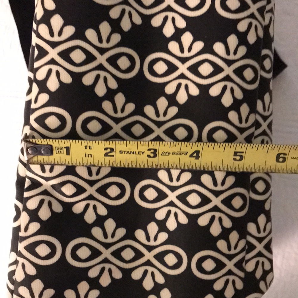 Petunia Pickle Bottom Black & White w/ Blue Patterned Diaper Baby Bag Backpack - Picture 17 of 17